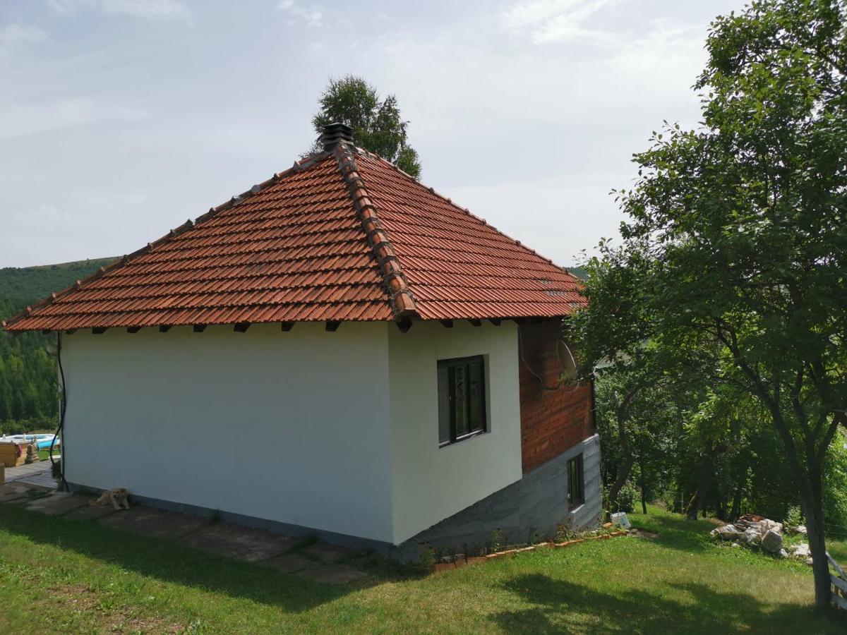 Uvac Griffon Villa Nova Varos Exterior photo